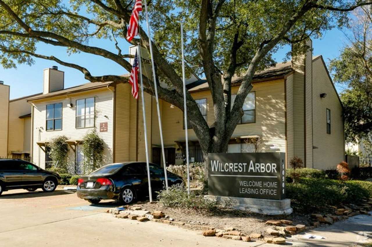 Wilcrest Arbor Apartments - Photo 6 of 7