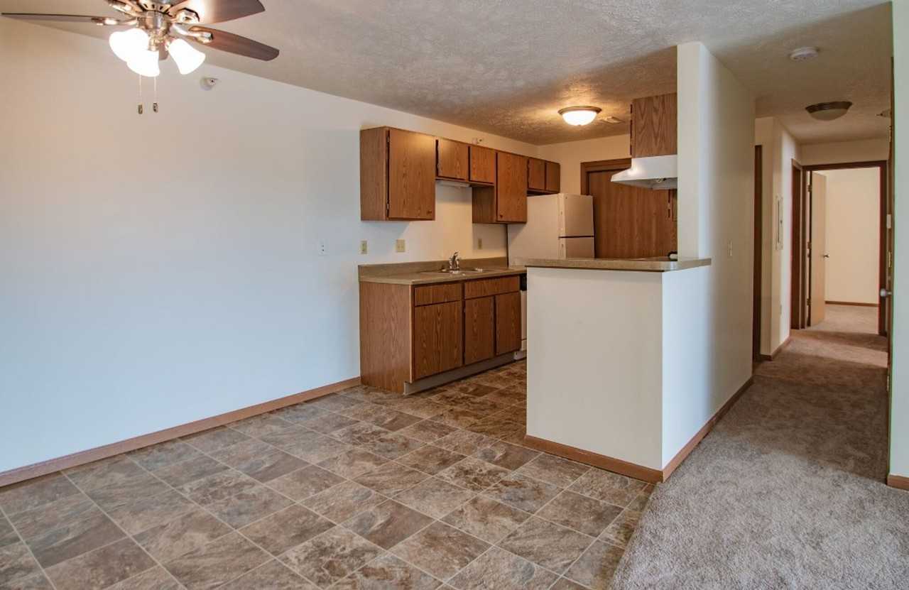 The Heights Apartments - Photo 3 of 21