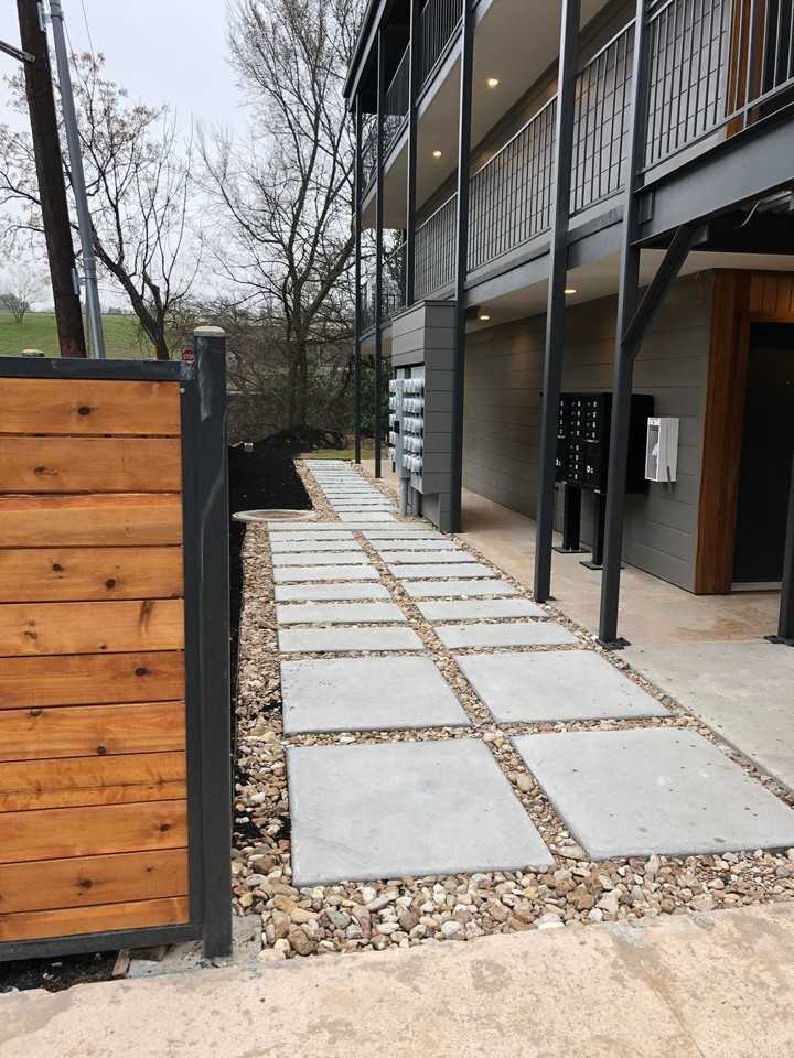 Simple Lease. Exceptional Location. Extensively Renovated Product - Photo 6 of 10