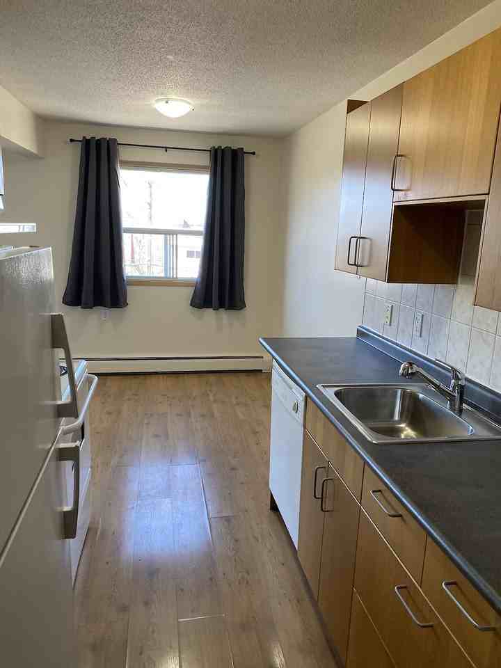 10210 106 Ave Nw - Photo 2 of 14
