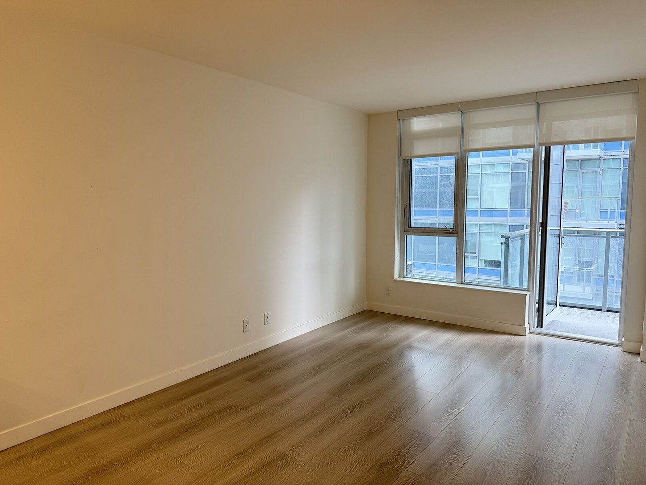 108 Waterfront Court - Photo 2 of 16