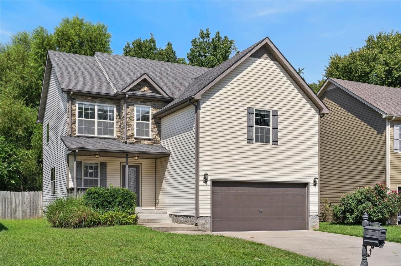 3640 Fox Tail Dr - Photo 3 of 40