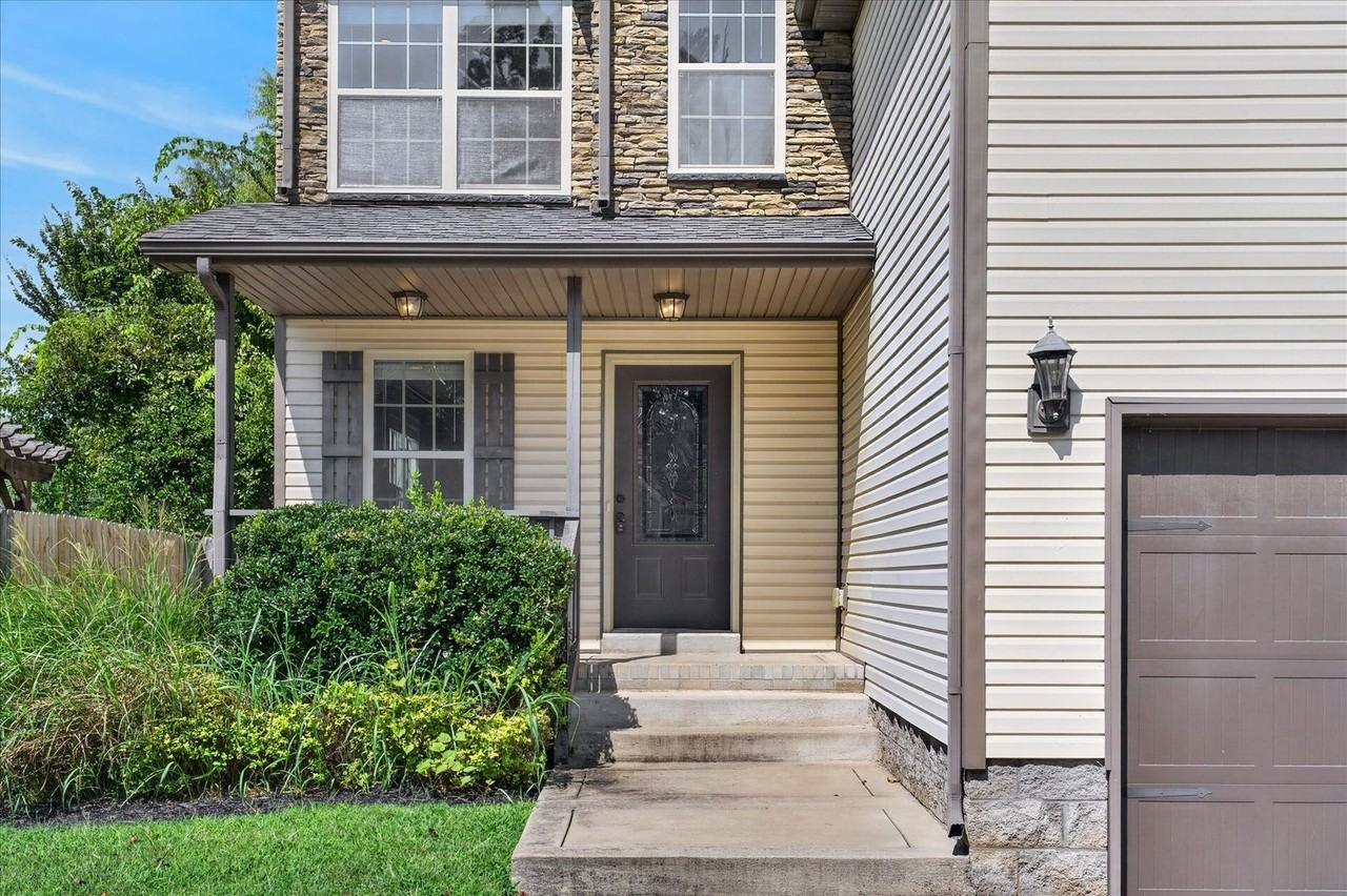 3640 Fox Tail Dr - Photo 4 of 40