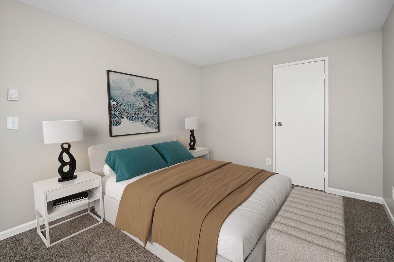 2350 W. Galbraith Rd. - Photo 4 of 20
