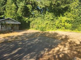 4608 15th Ave Ne #NA - Photo 1 of 1