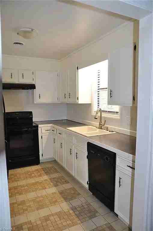1504 Aspen Way #1504 - Photo 4 of 31