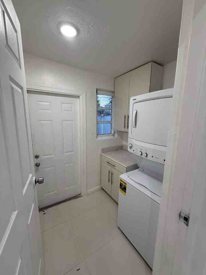 1420 Ne 154th Ter #NA - Photo 4 of 11