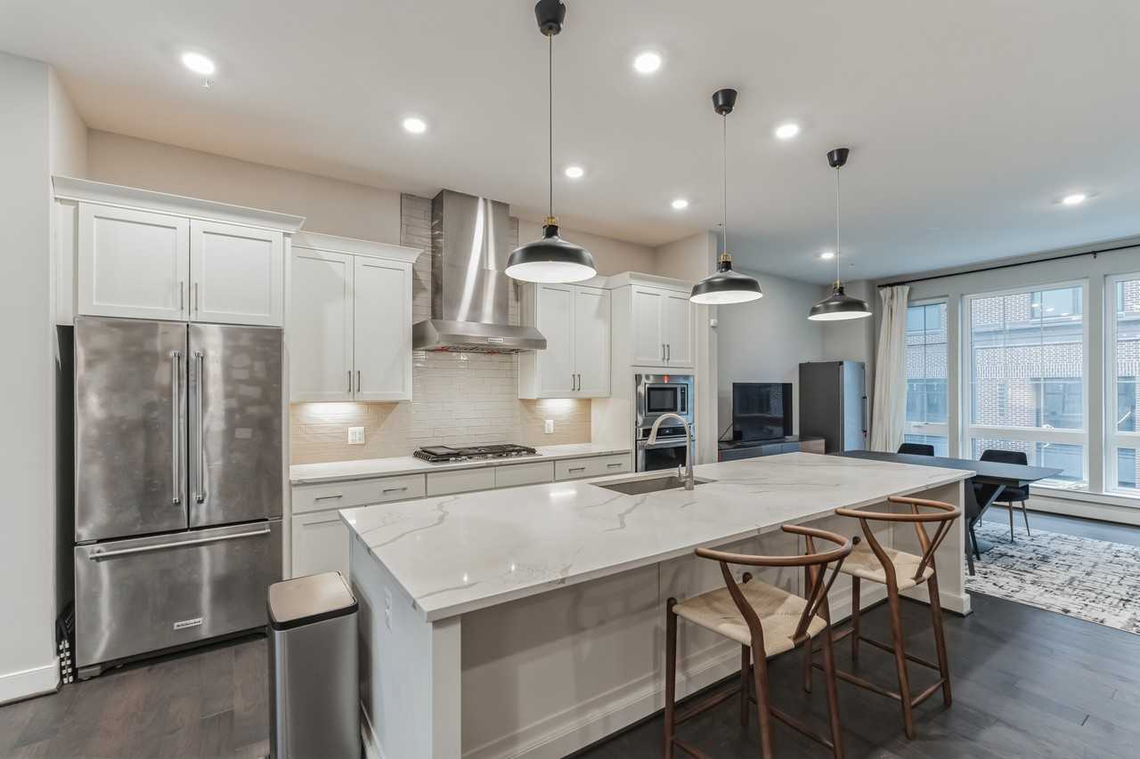 1872 Easterly Rd #NA - Photo 2 of 30