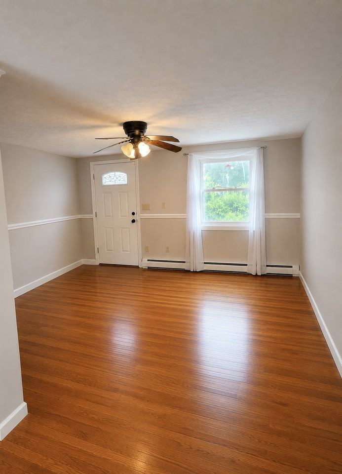 370 Pleasant St #1 - Photo 4 of 9