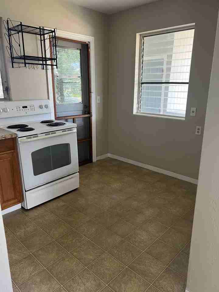 254 Sherwood Ln #NA - Photo 7 of 10
