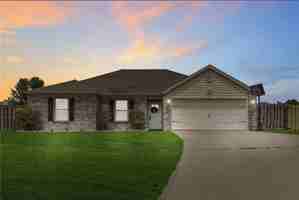 featured image of 605 E Sandalwood St #NA