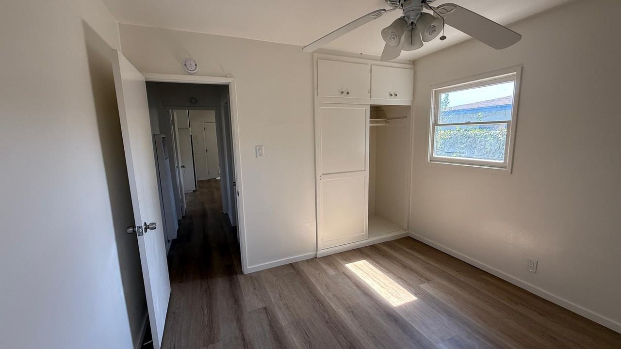 5529 Welland Ave #NA - Photo 2 of 12
