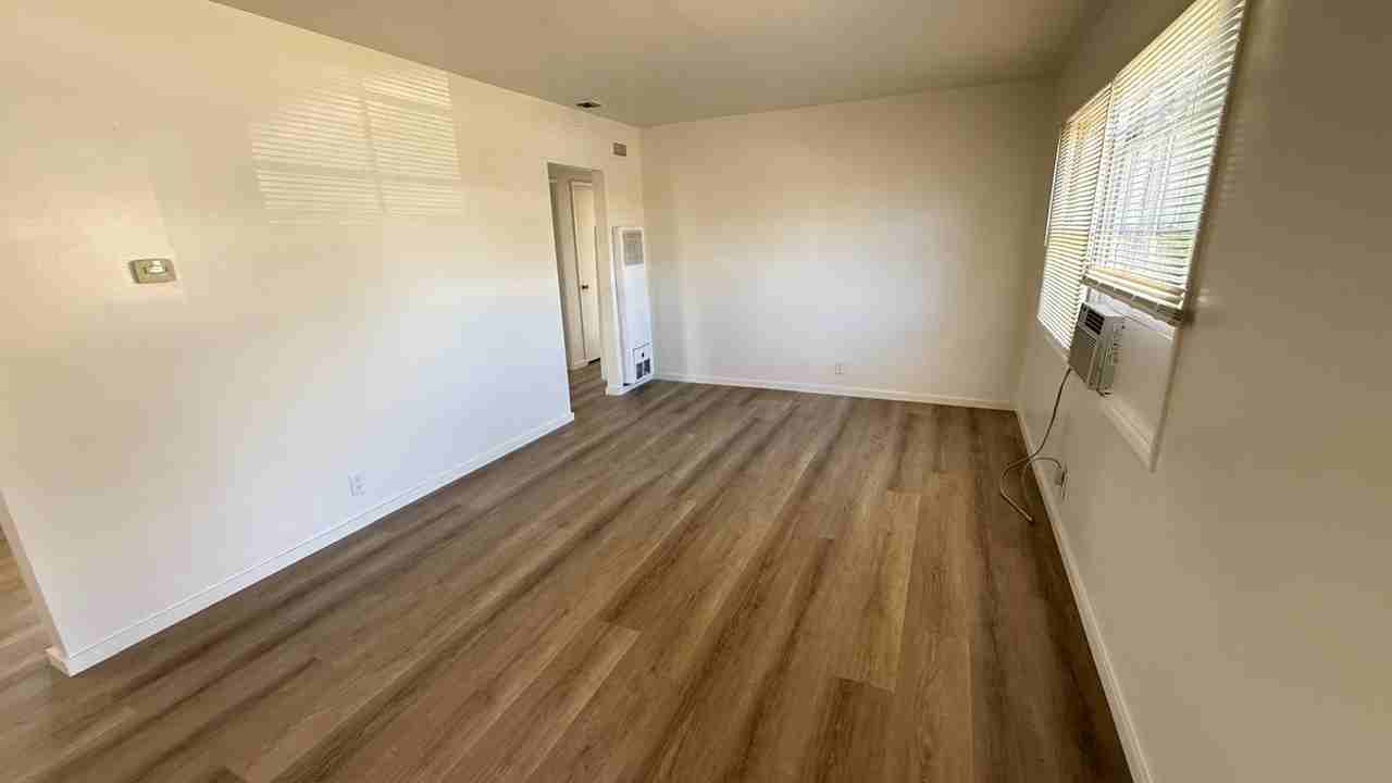 5529 Welland Ave #NA - Photo 6 of 12