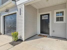 featured image of 4537 Skywood Ln #4537