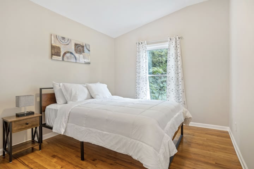 883 Sims St Sw #NA - Photo 5 of 7