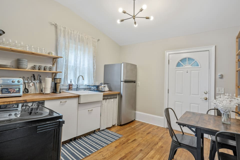 883 Sims St Sw #NA - Photo 7 of 7