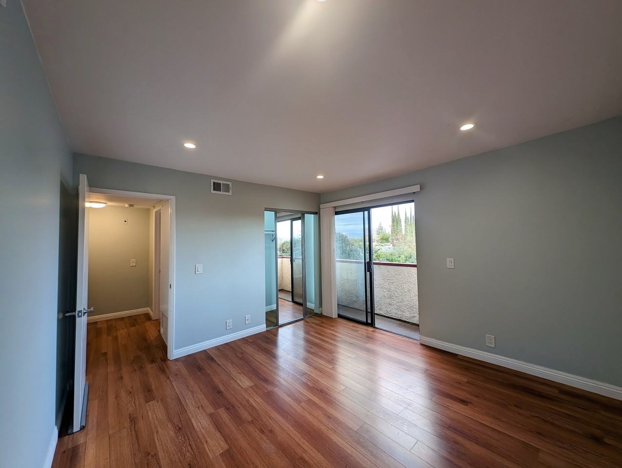 7515 Winnetka Ave #104USB - Photo 5 of 15