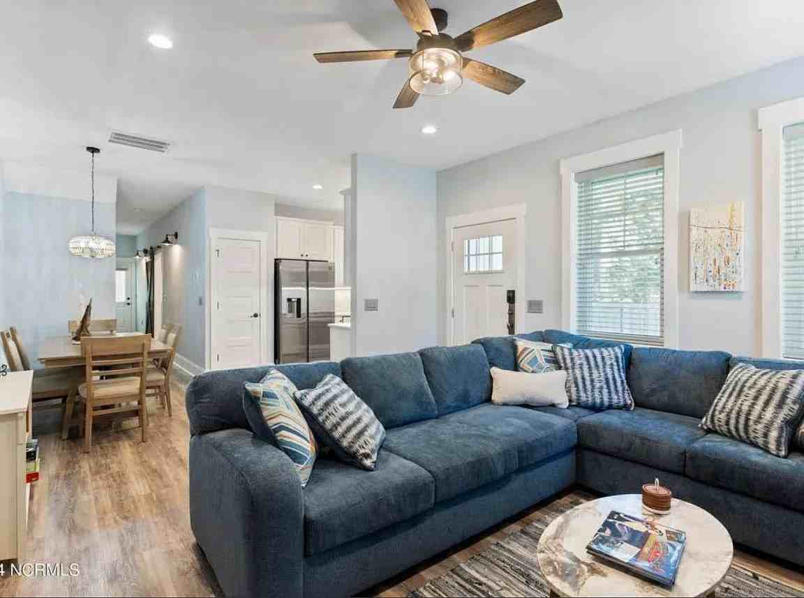 529 Spencer Farlow Dr #B - Photo 3 of 20