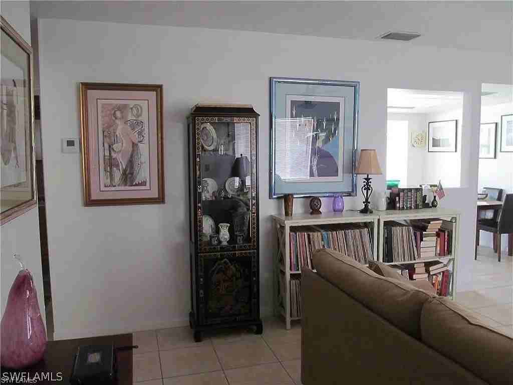 341 Joel Blvd #217 - Photo 5 of 15