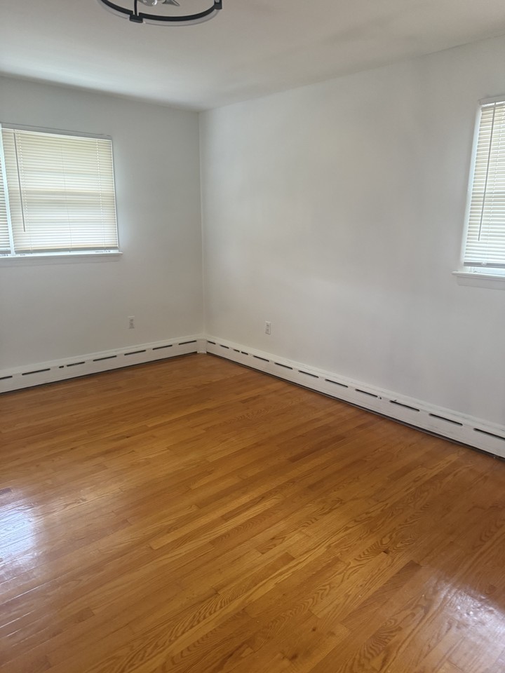 22 Wilson Ave #2 - Photo 3 of 18