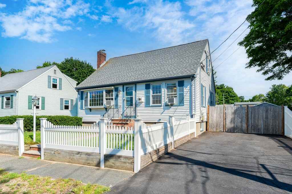 24 Bolton St #NA - Photo 2 of 26
