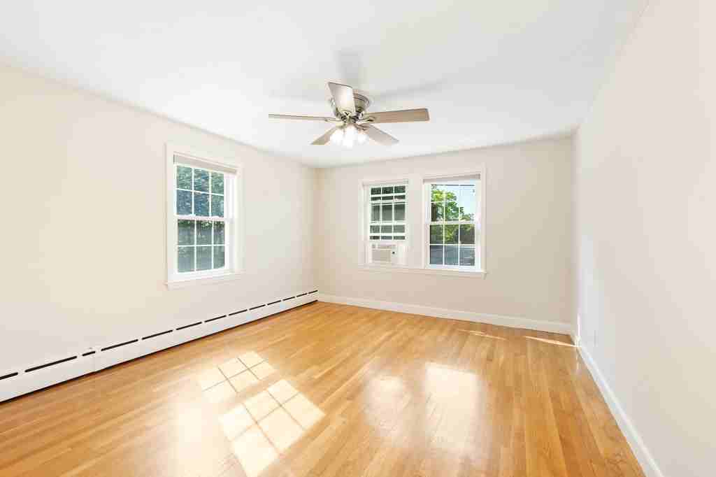 24 Bolton St #NA - Photo 6 of 26