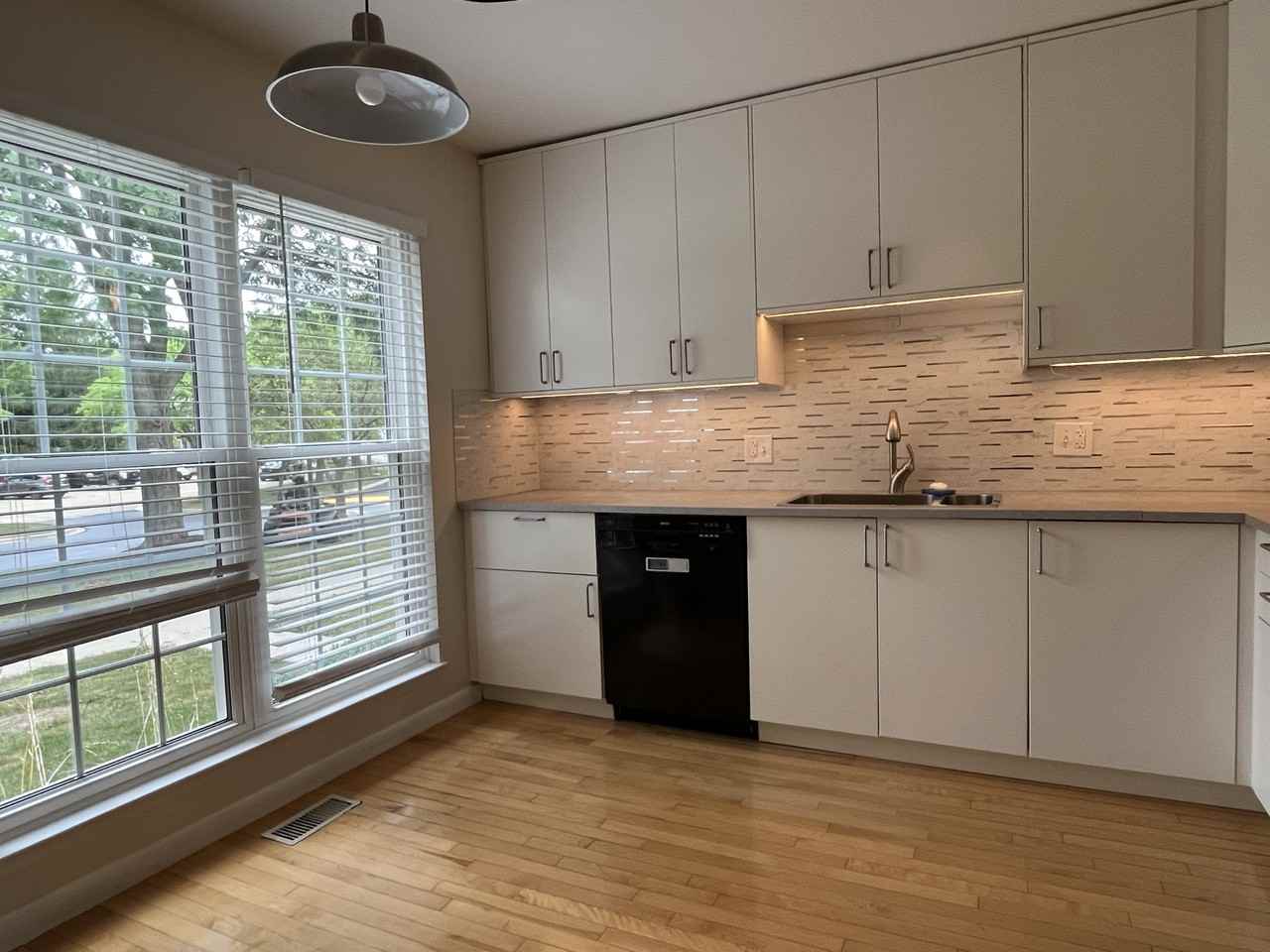 3010 Bolgos Cir - Photo 5 of 28