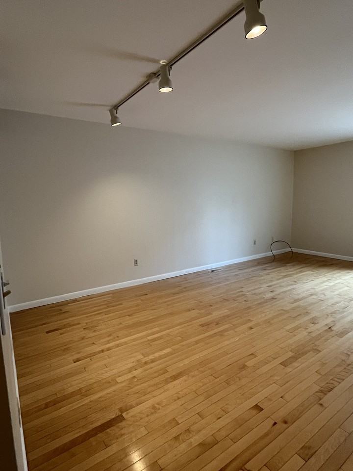 3010 Bolgos Cir - Photo 7 of 28