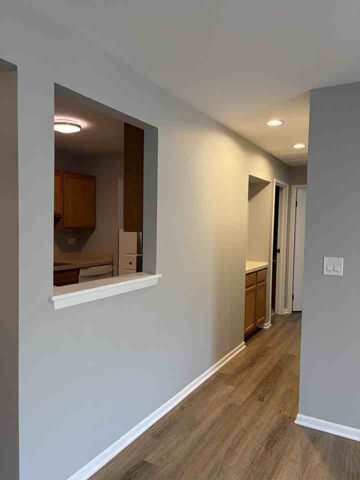 880 N Lakeside Dr #3C - Photo 2 of 18