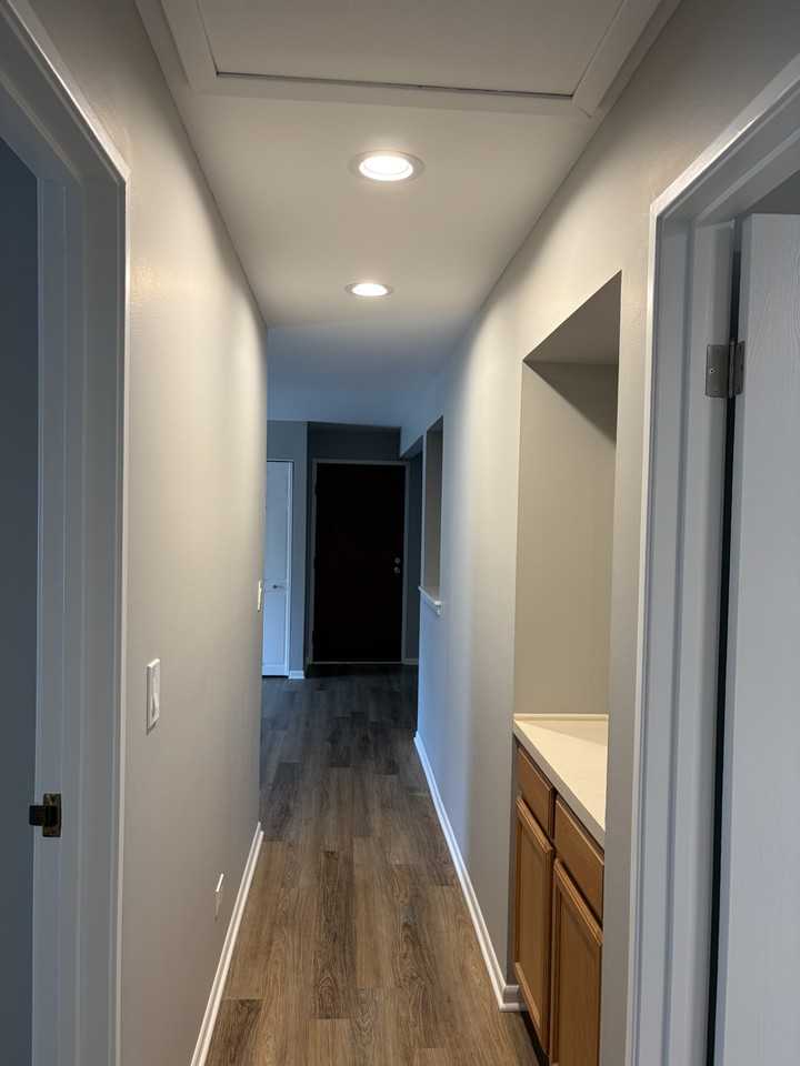 880 N Lakeside Dr #3C - Photo 4 of 18