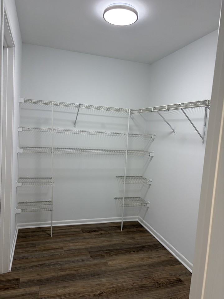 880 N Lakeside Dr #3C - Photo 6 of 18