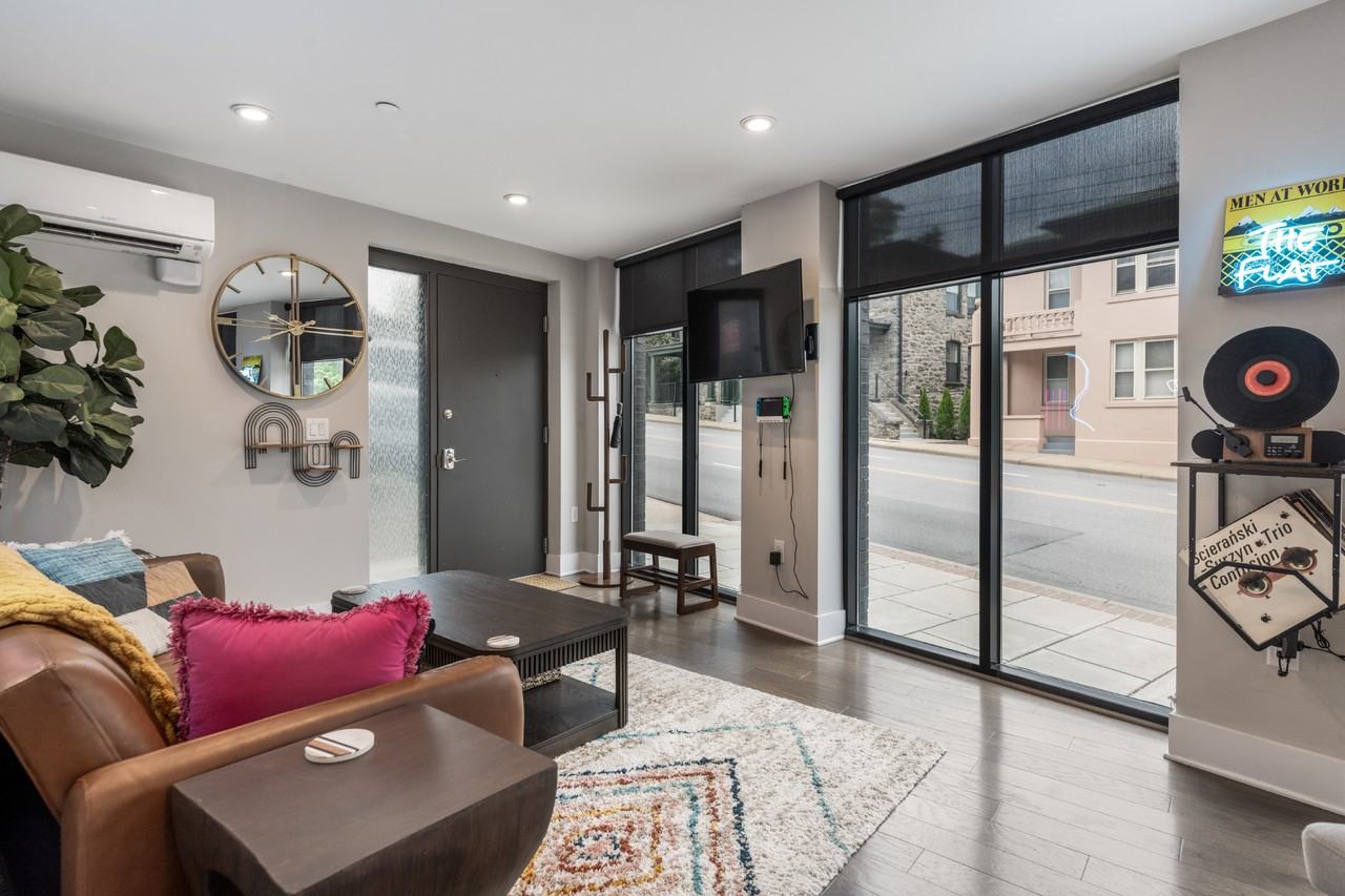 154 Biltmore Ave #101 - Photo 2 of 26