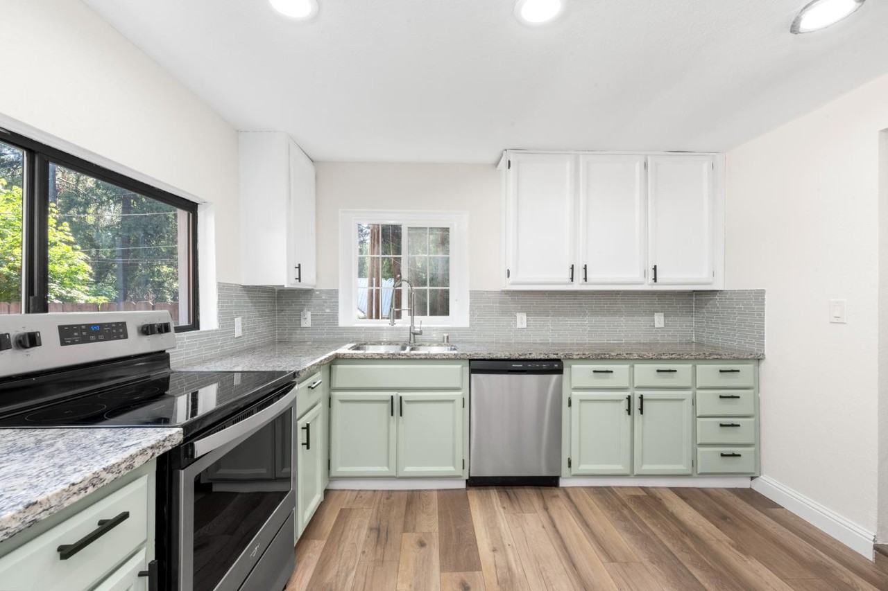 2877 Polaris St #NA - Photo 3 of 16