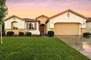 featured image of 2326 S Caesar Ave #NA