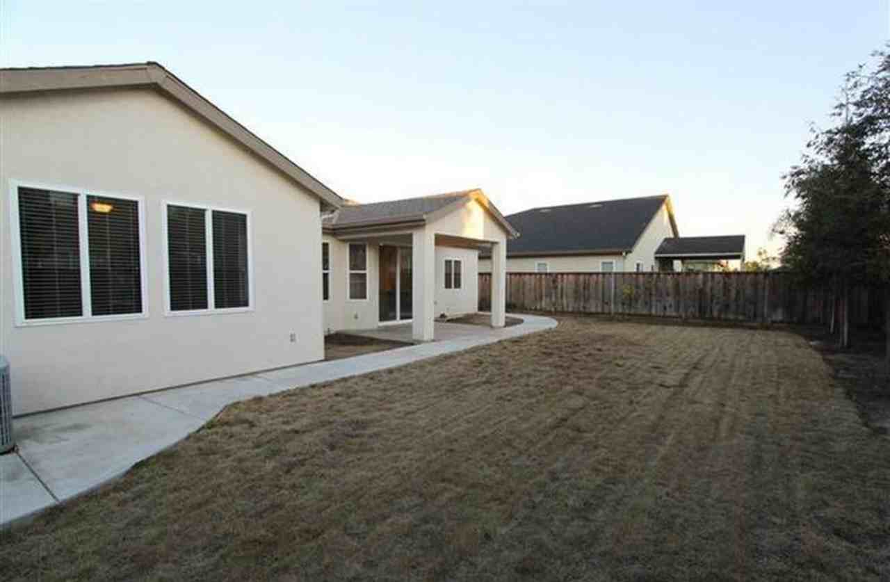 2326 S Caesar Ave #NA - Photo 2 of 7