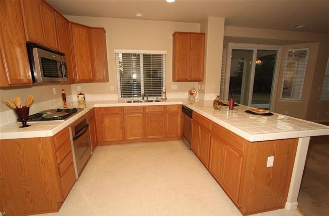 2326 S Caesar Ave #NA - Photo 3 of 7