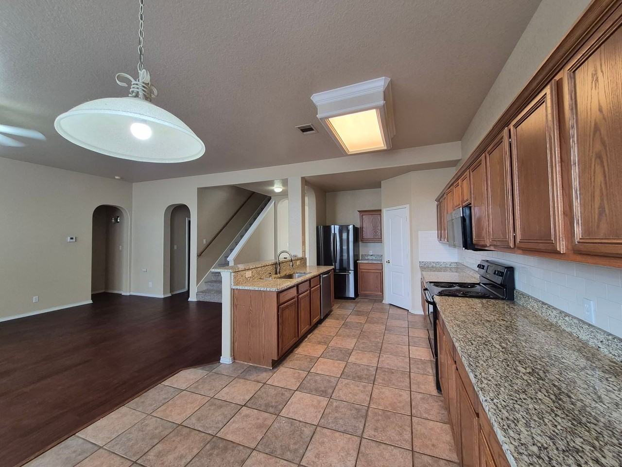 21215 Encino Ash - Photo 5 of 39