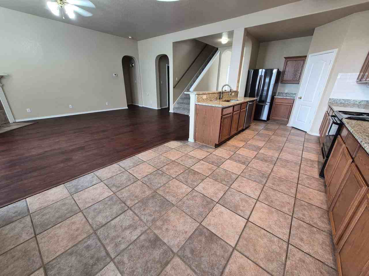 21215 Encino Ash - Photo 7 of 39