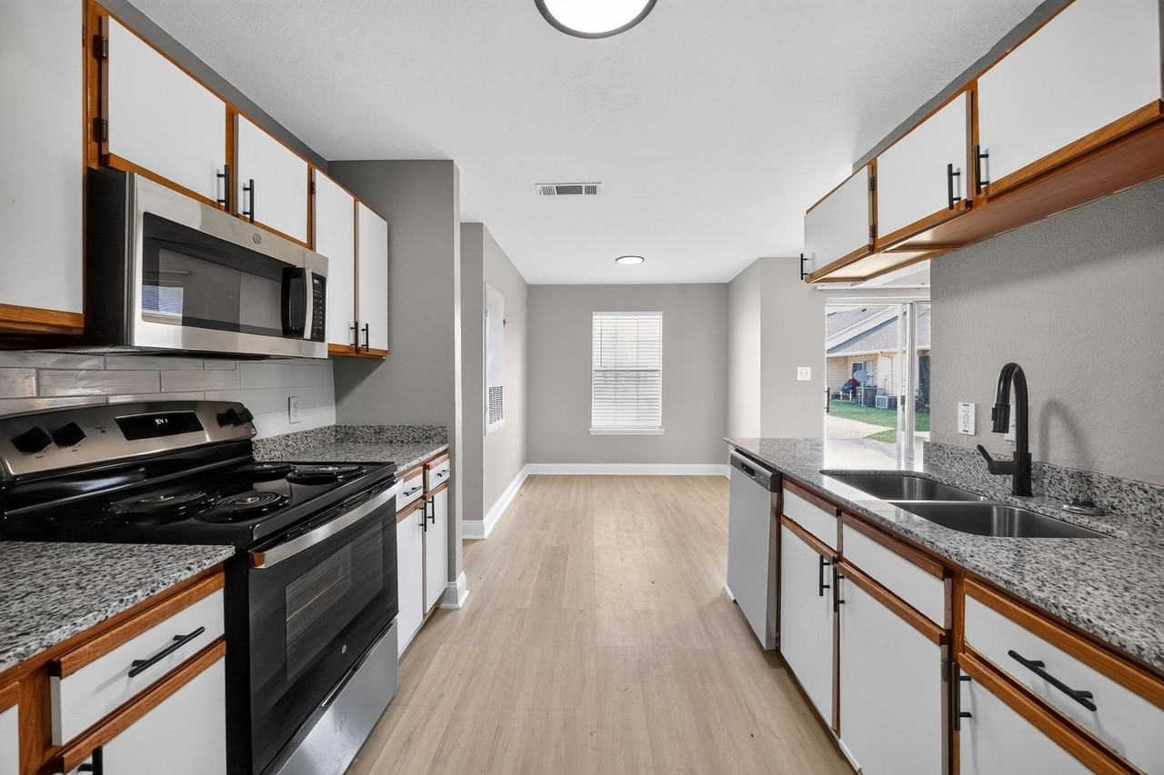 Ridgeview Townhomes - Photo 4 of 50
