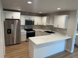featured image of 830 Highland Park Rd