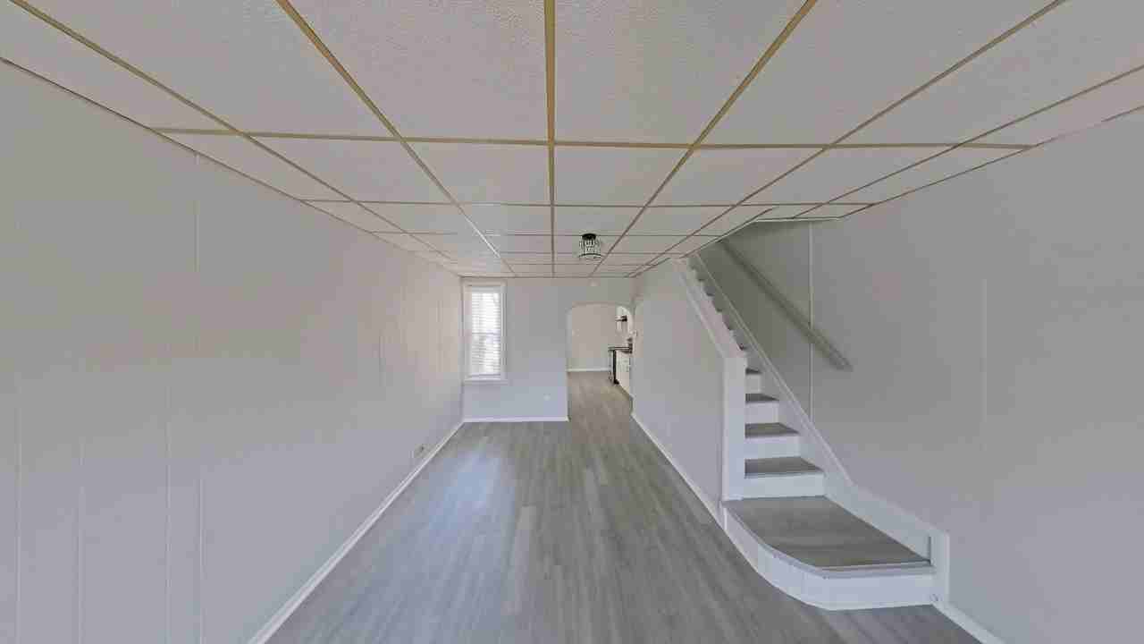 2610 W 7th St - Photo 2 of 13