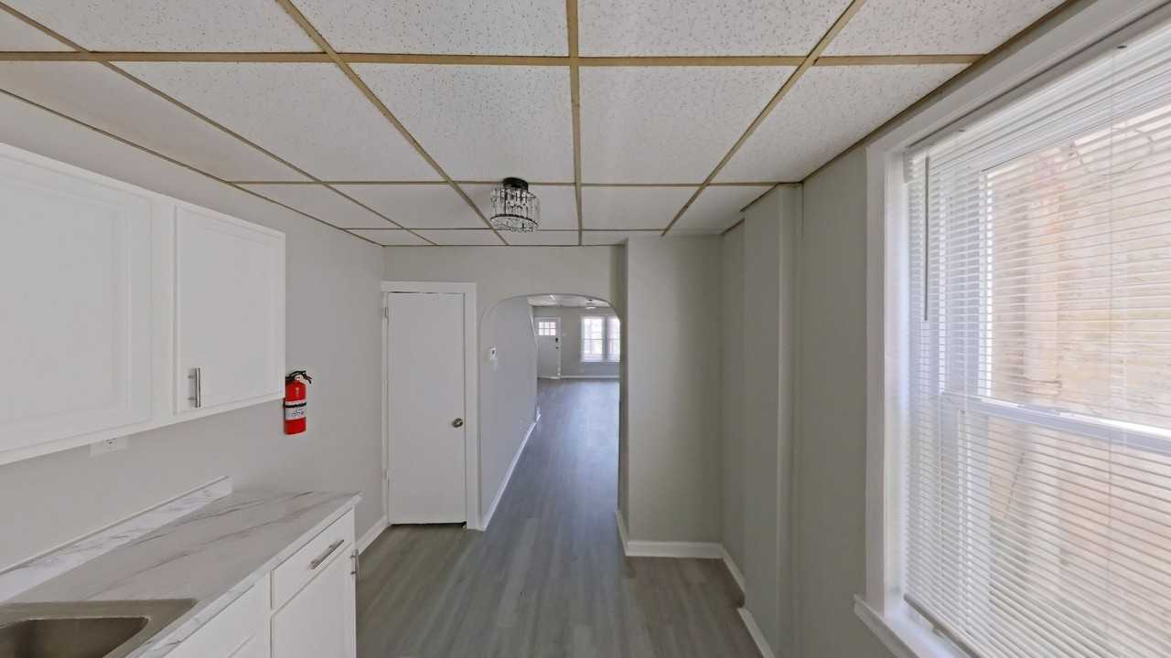 2610 W 7th St - Photo 7 of 13