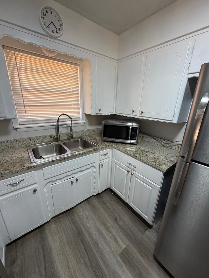 6721 Nw Compass Dr #NA - Photo 7 of 19