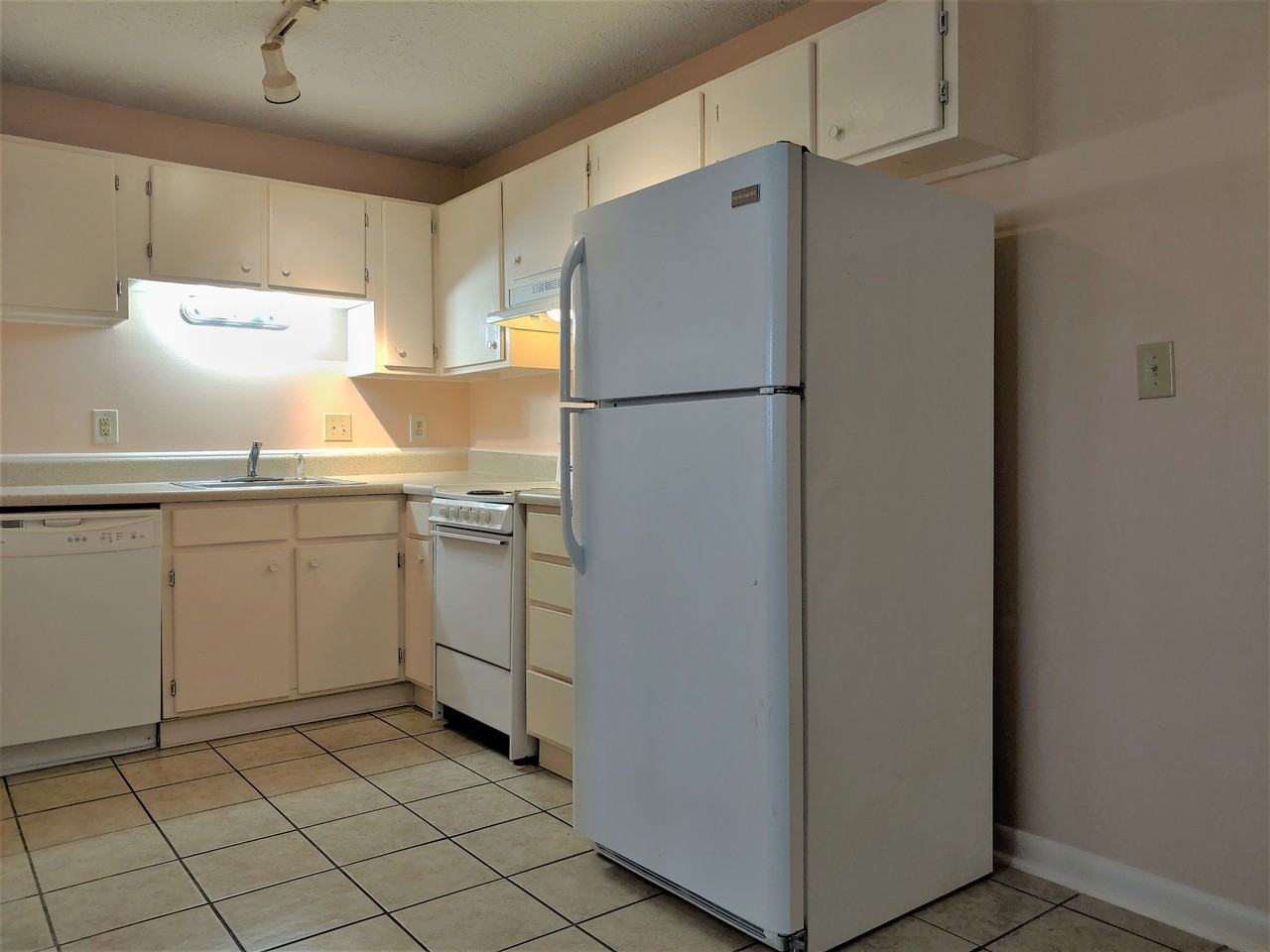 6218 Frontage Rd #E - Photo 2 of 11