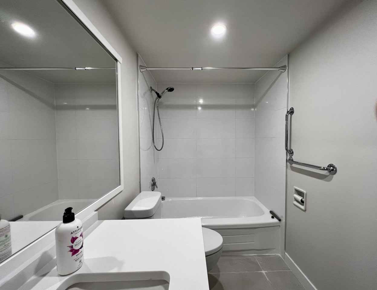 2008 Fullerton Avenue #806 - Photo 5 of 14