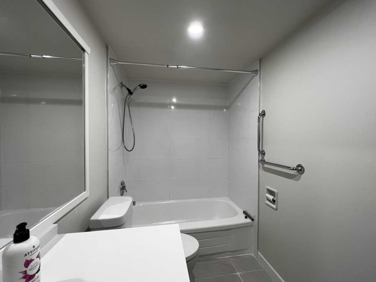2008 Fullerton Avenue #806 - Photo 7 of 14