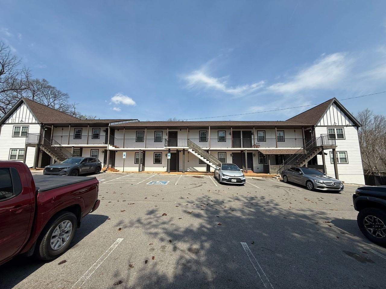 The Ridgewood Apartments in Woodbine - Photo 2 of 35