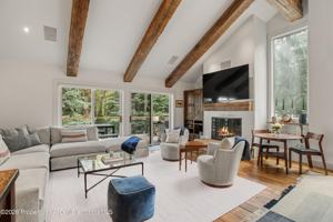 featured image of 901 W Francis St