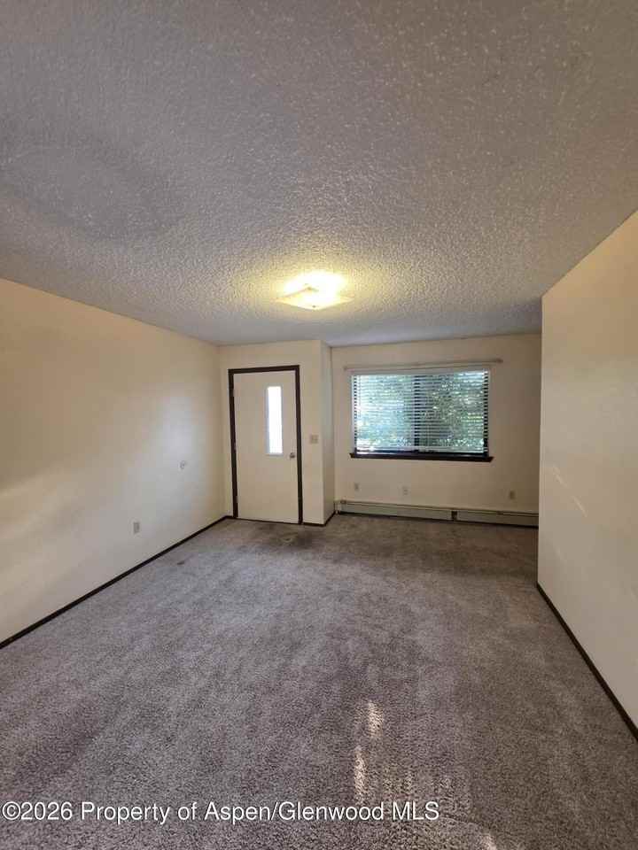 2401 Rail Ave - Photo 2 of 6