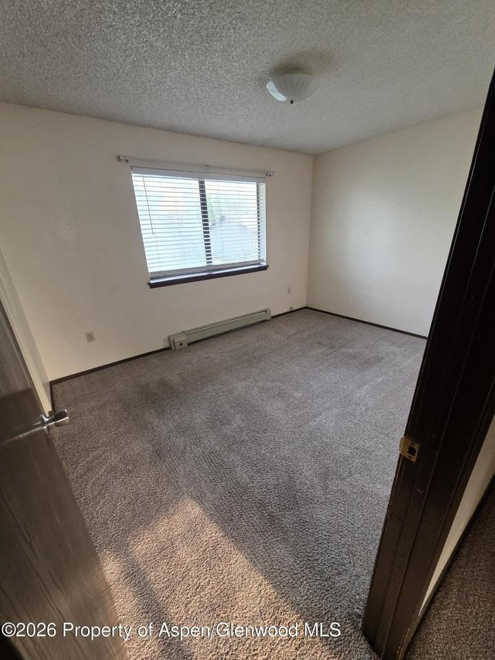 2401 Rail Ave - Photo 4 of 6